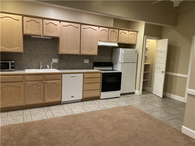 Orem In-Law/Basement: 769 E 60 N