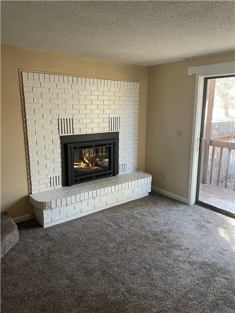 Evanston Townhome: 216 Cheyenne Dr