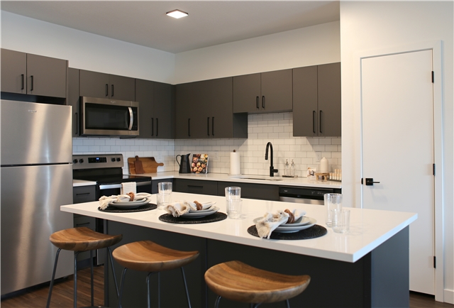 Midvale Apartment: 935 E North Union Ave