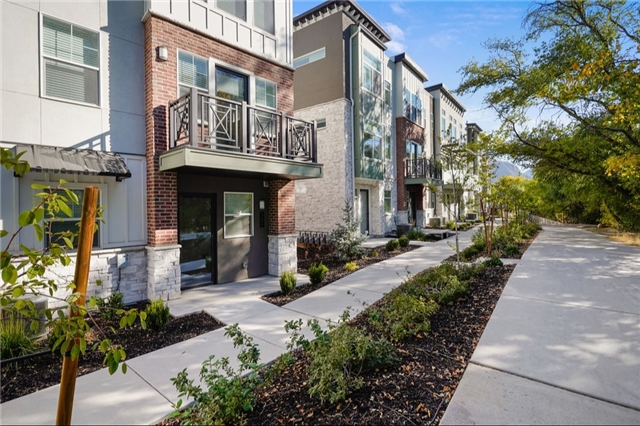 Ogden Townhome: 314 Park Avenue