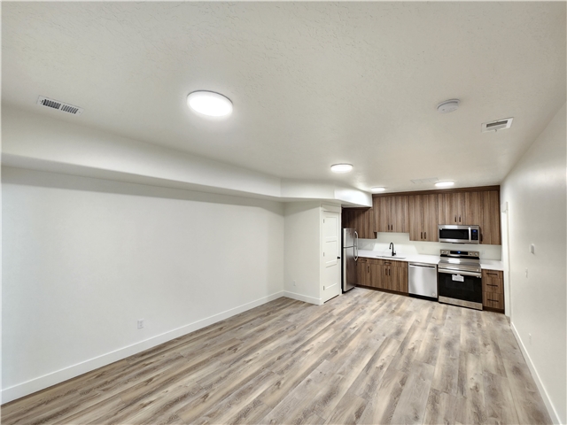 Elk Ridge In-Law/Basement: 1191 N Elk Ridge Dr