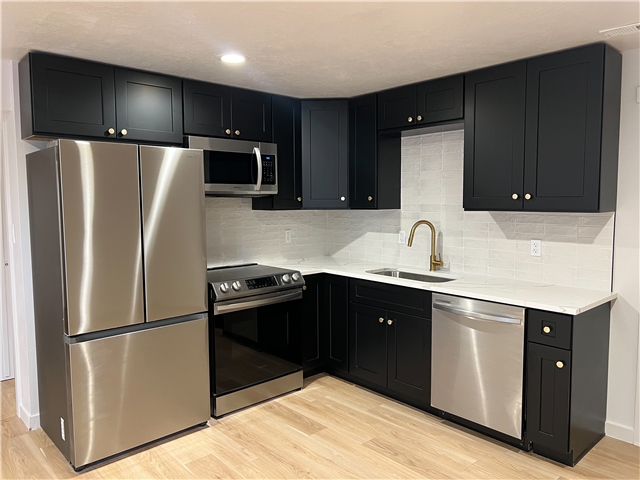 Saratoga Springs In-Law/Basement: 944 W Sweet Clover Dr