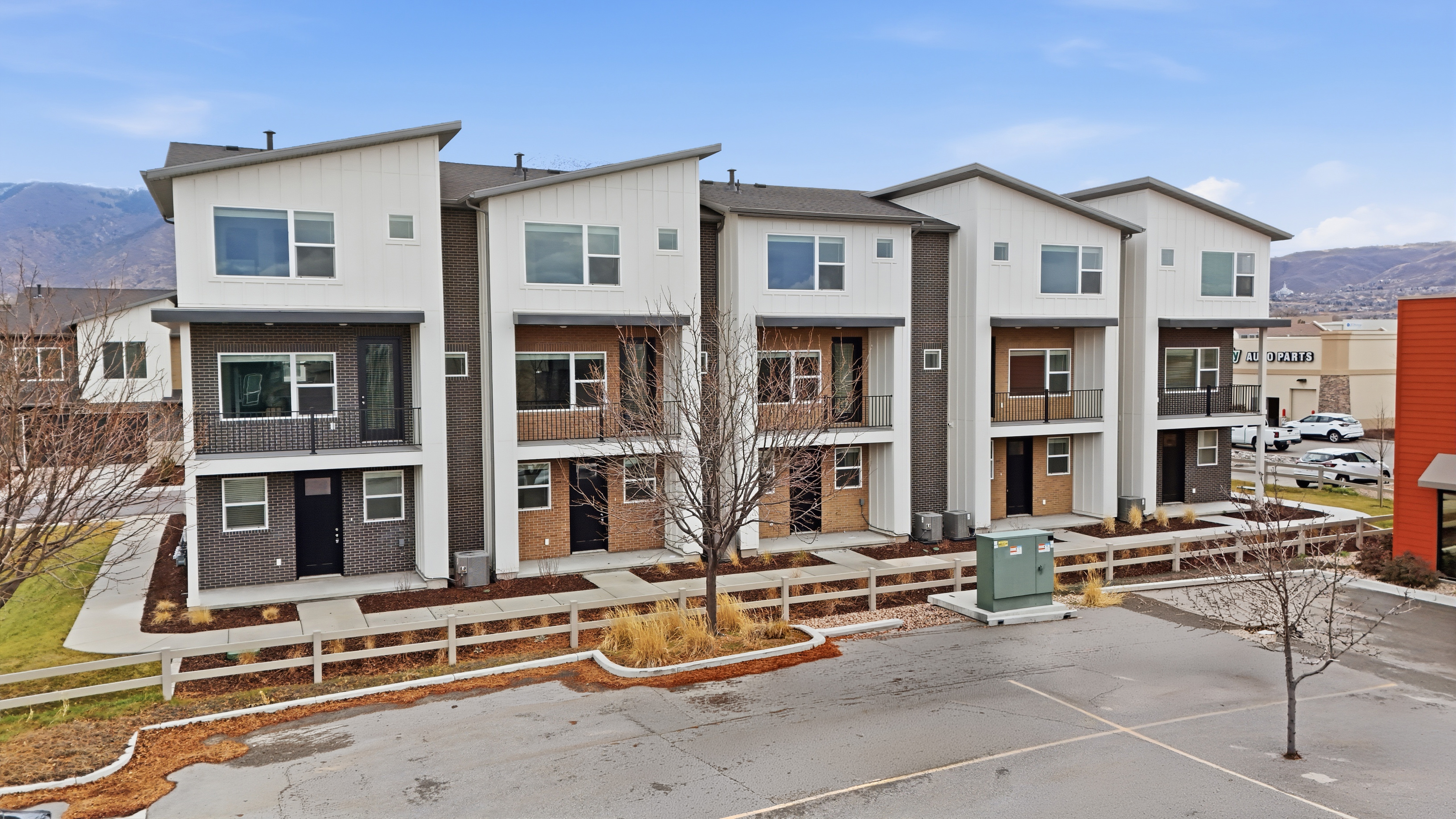 Draper Townhome: 628 E 12225 S