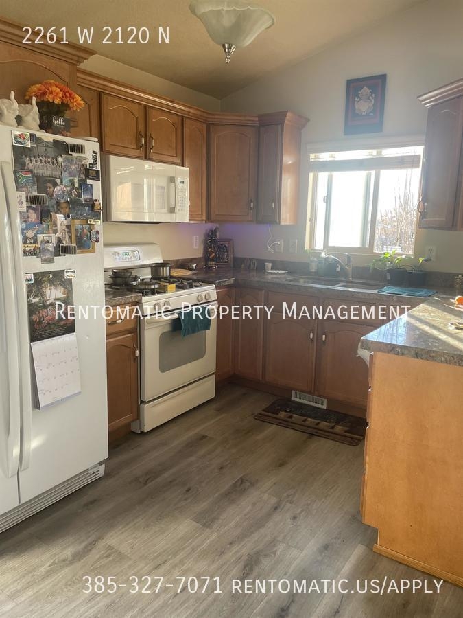 Lehi House: 2261 W 2120 N