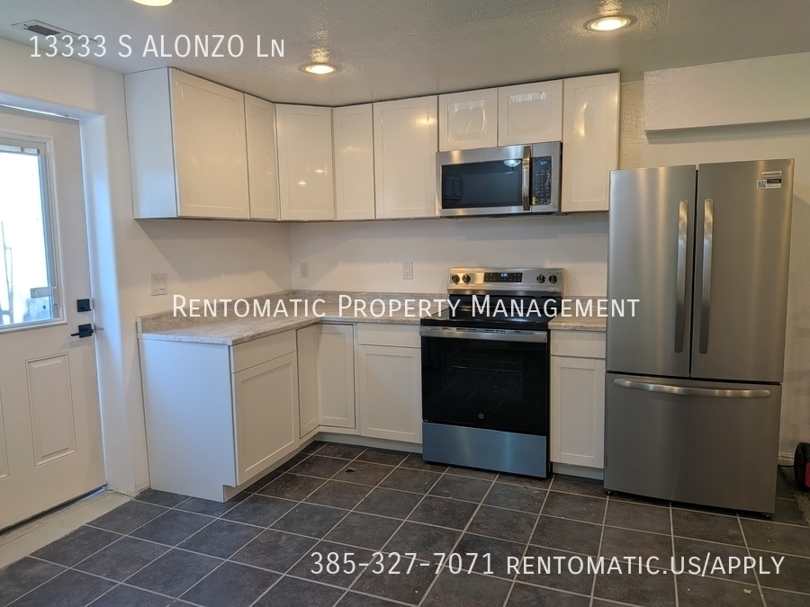 Herriman In-Law/Basement: 13333 S Alonzo Ln