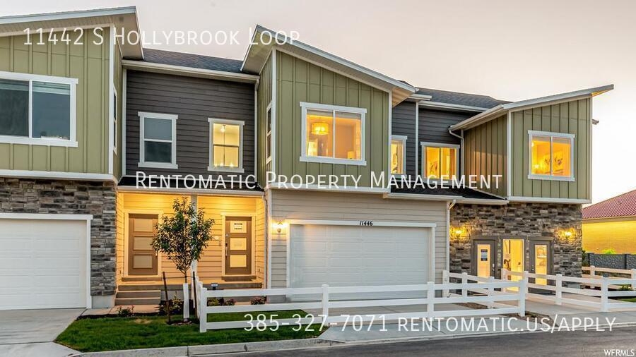 South Jordan House: 11442 S Hollybrook Loop