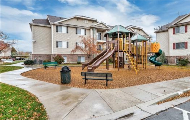 Eagle Mountain Condo: 8084 N Ridge Loop E