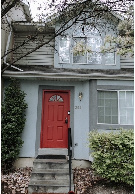 Provo Sublease or Student Contract: 1105 S 900 E