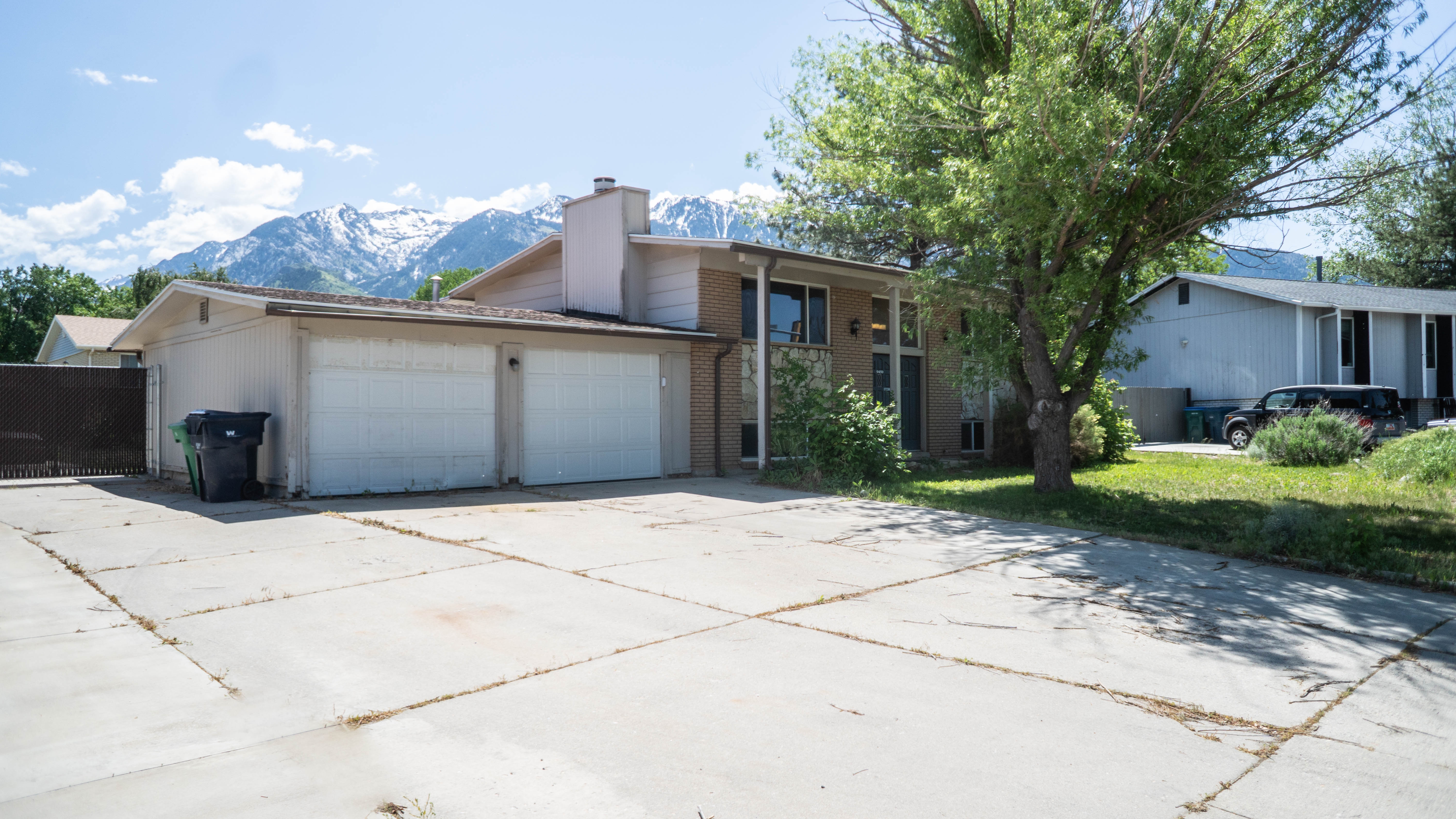 Sandy Single Room: 9459 S Quail Hollow Dr