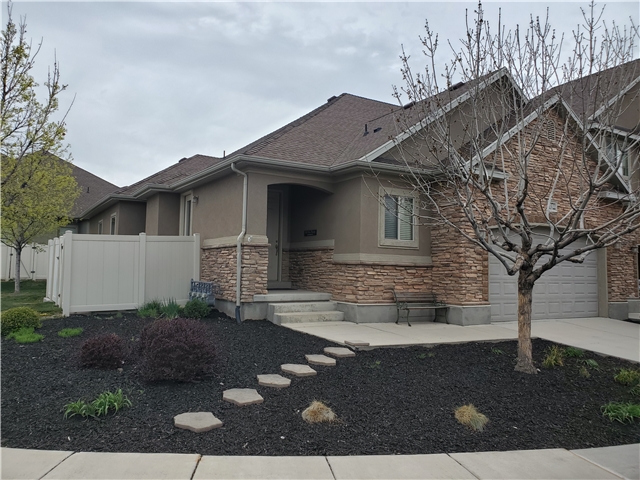 Riverton Townhome: 13722 S Mount Cortina Way