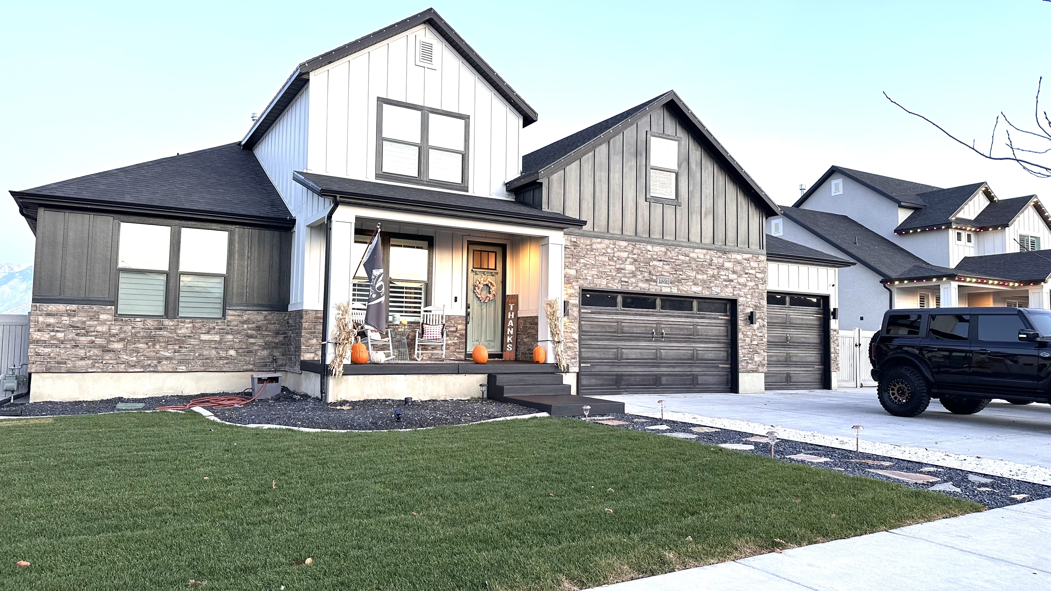 Riverton In-Law/Basement: 11851 S Graycliff Rd