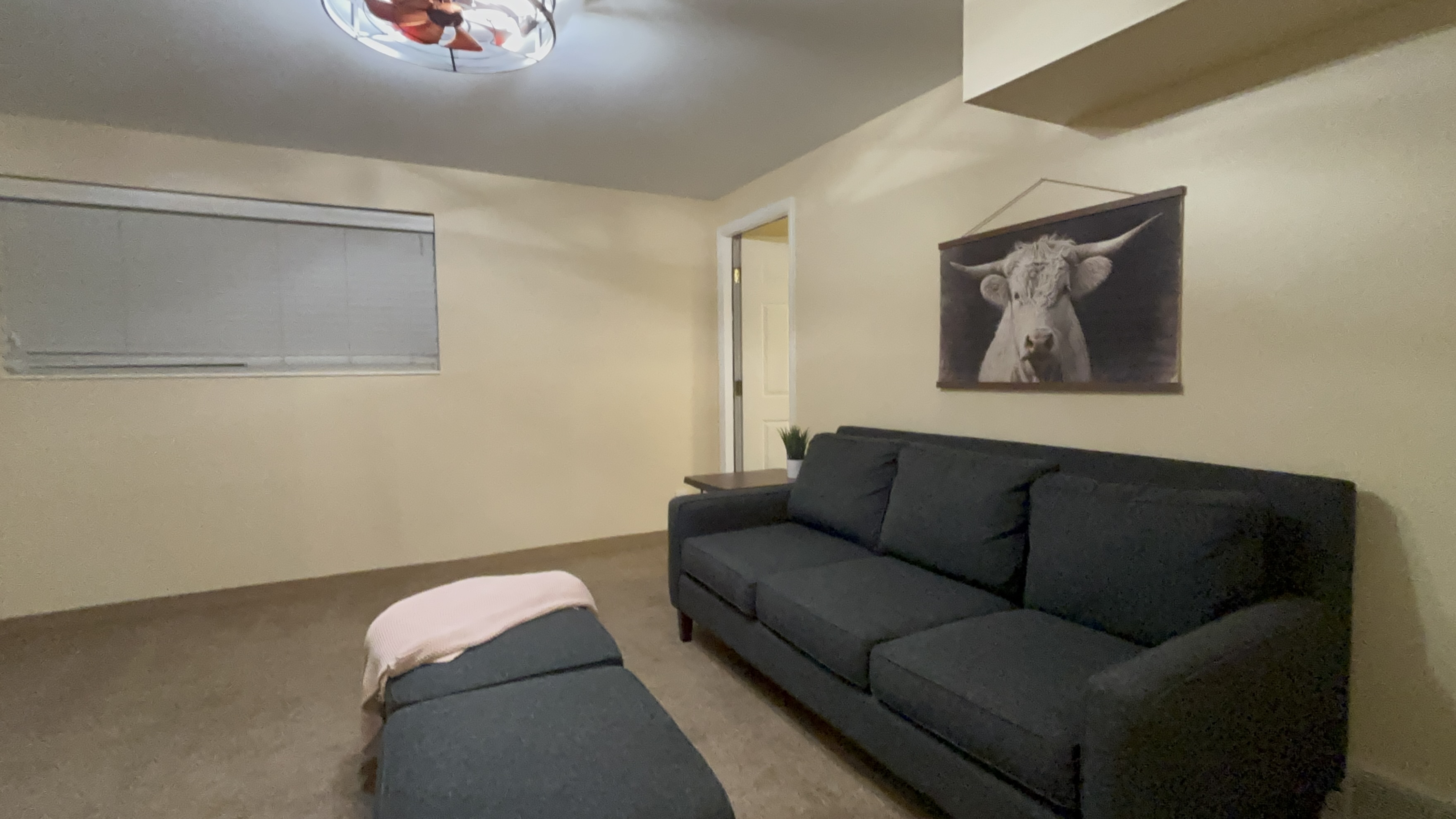 Hyrum House: 195 N 800 E