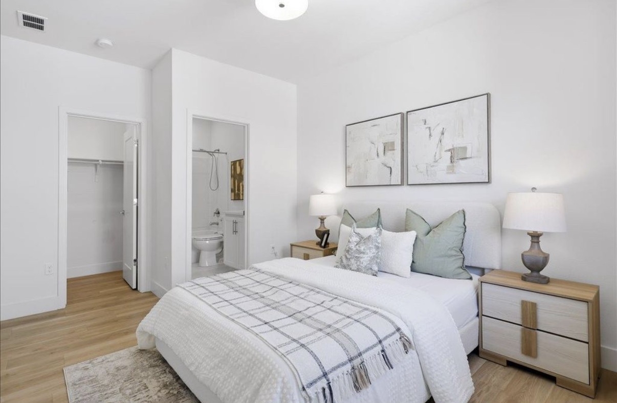 Newark Single Room: 9343 Ocean Park Way
