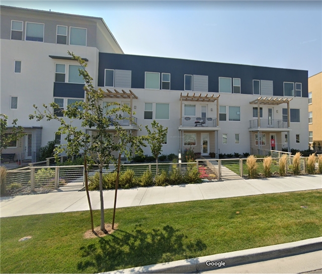 South Jordan Townhome: 11338 S Lake Run Rd