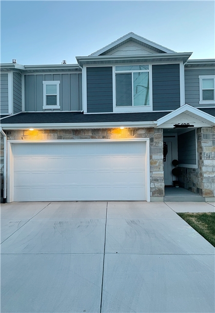 Ogden Townhome: 6499 S 390 E