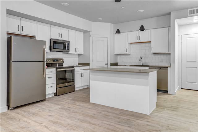 Murray Apartment: 853 E 4680 S