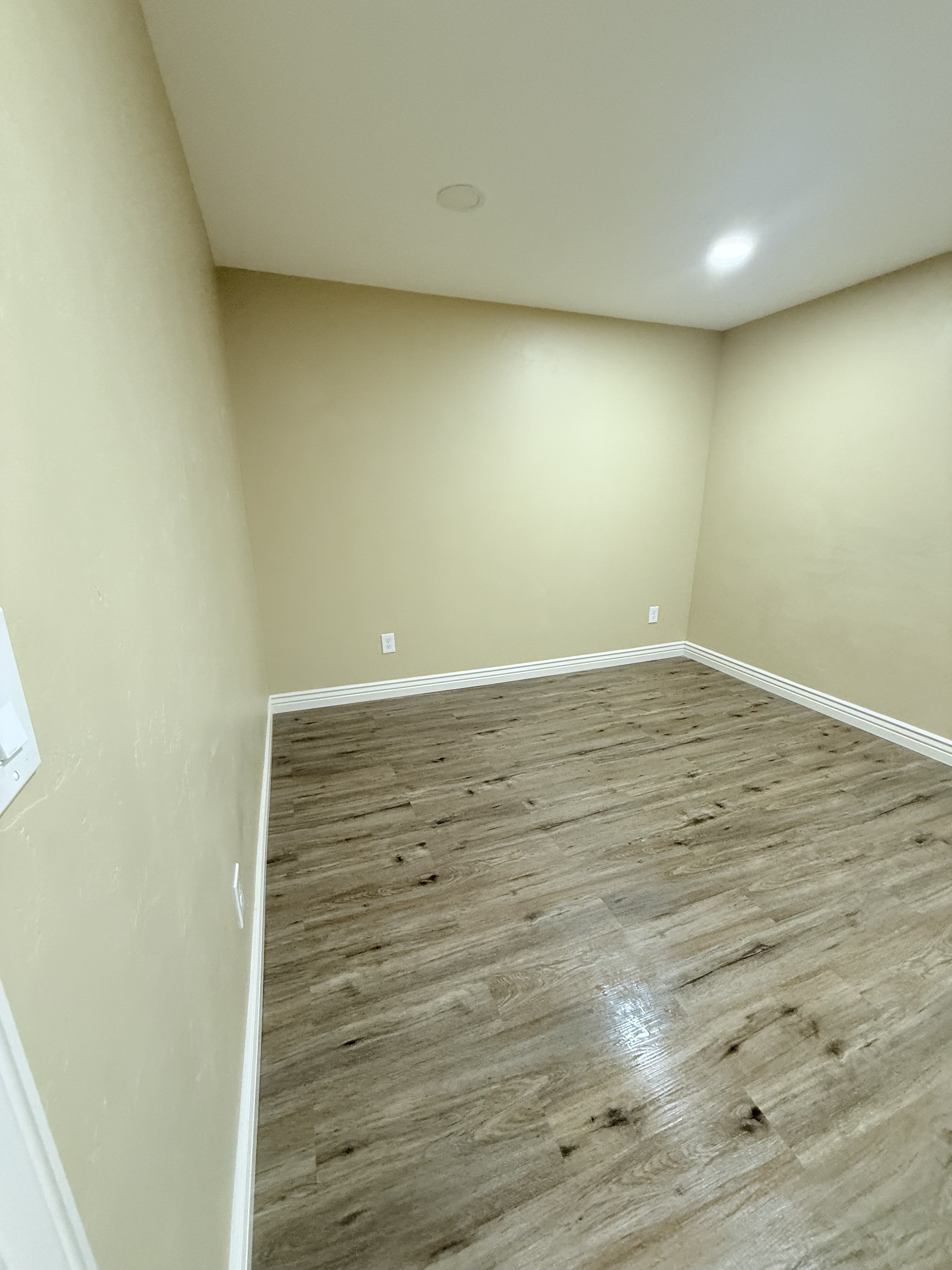 Eagle Mountain House: 7557 N Silver Creek Way