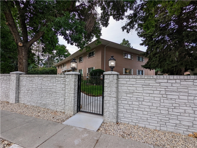 Salt Lake City Condo: 2177 E Carriage Ln