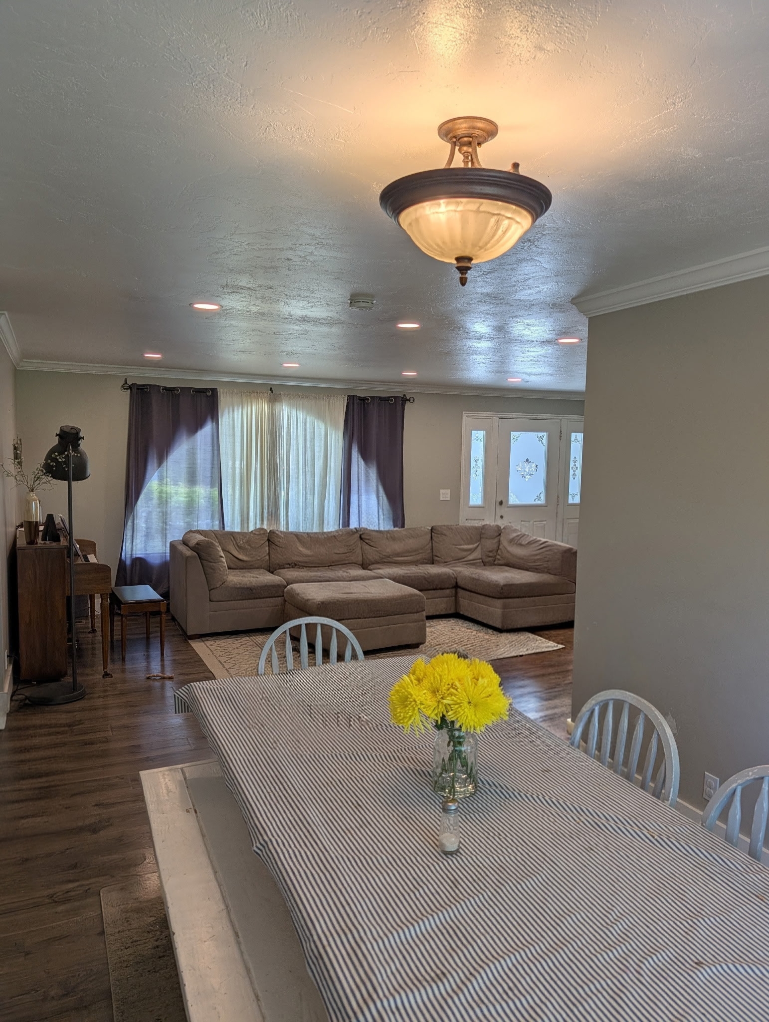 Centerville House: 1359 N 400 E