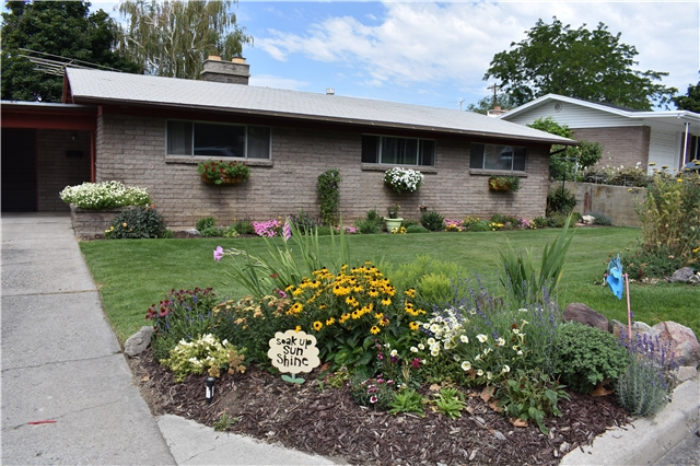 Pleasant Grove House: 340 S 1300 E