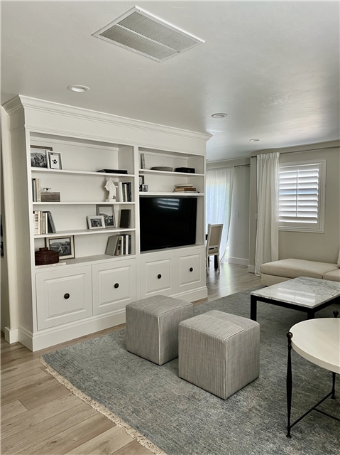 Farmington Townhome: 888 Old Shepard Rd