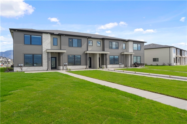 American Fork Townhome: 904 S 850 W