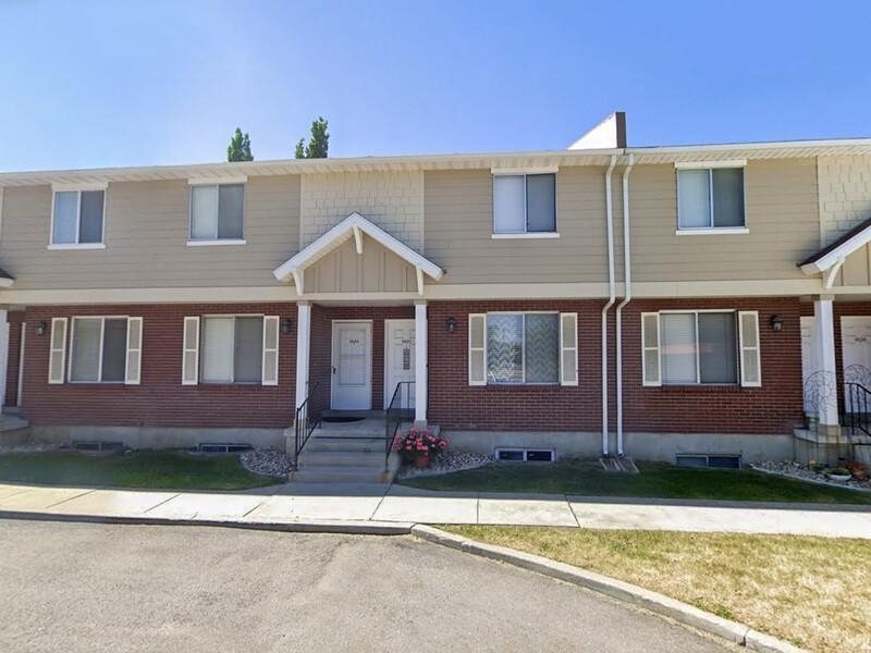 Cornerstone Residential Townhome for rent at 8612 S 1240 E, Sandy, UT
