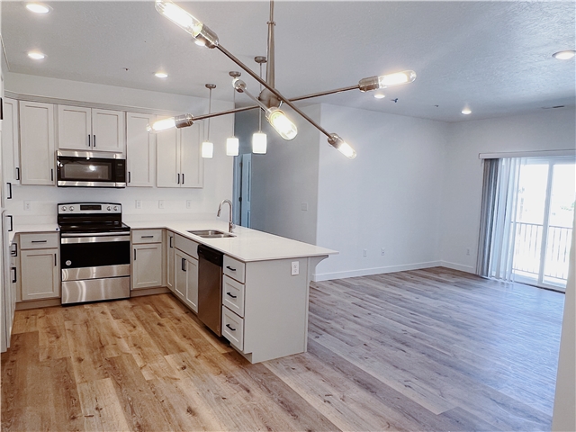 Spanish Fork Condo: 2317 E 1035 S