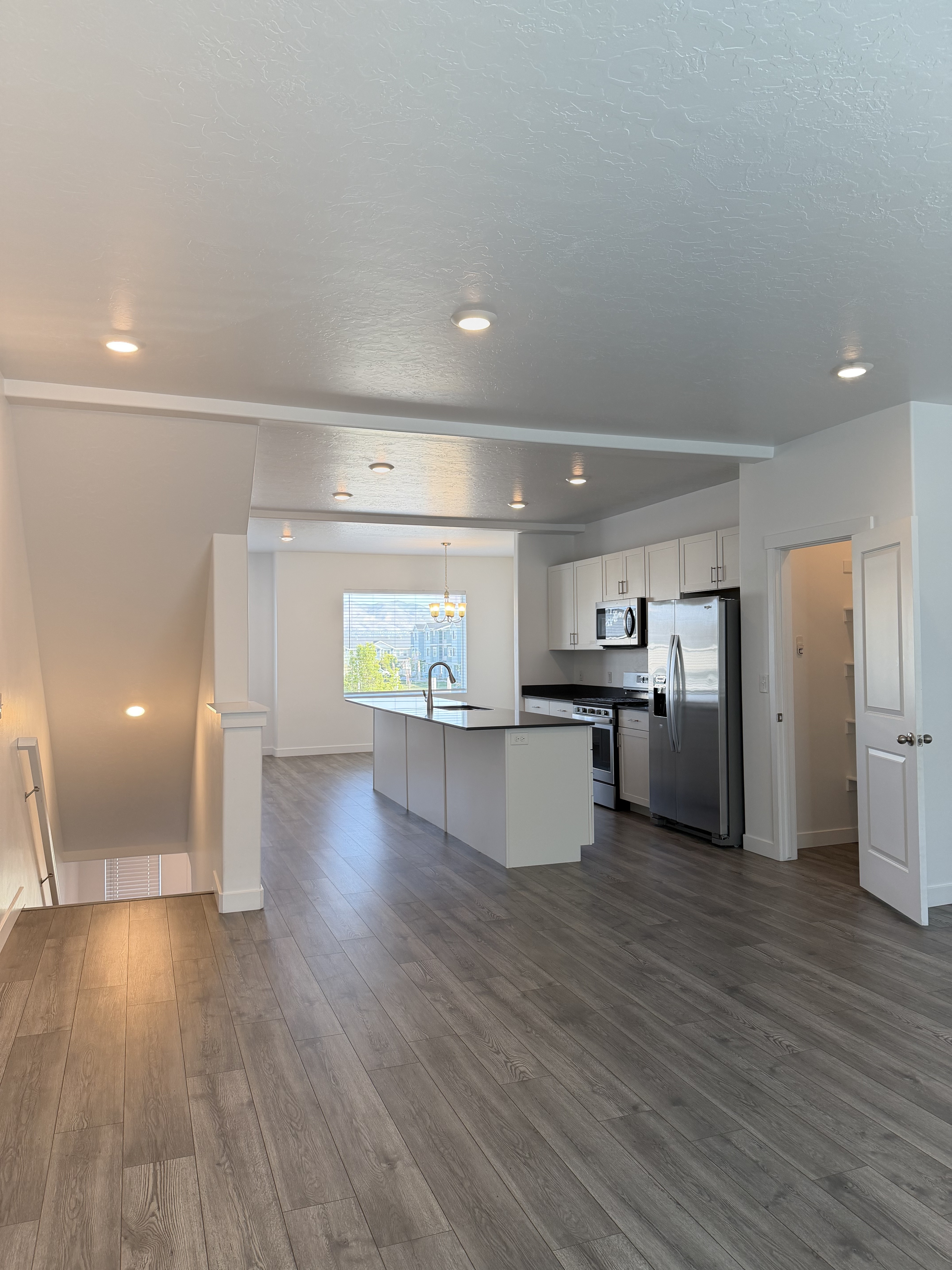 Saratoga Springs Townhome: 1112 E Hatch Row