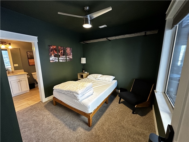 Sandy Single Room: 10452 S Sage Canal Way