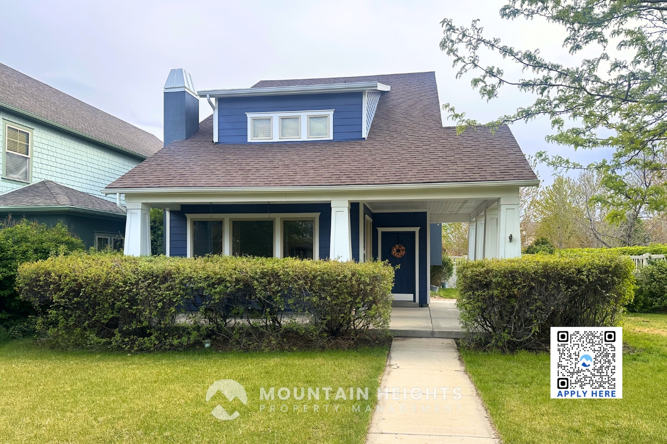 South Jordan House: 10983 S Sunup Way