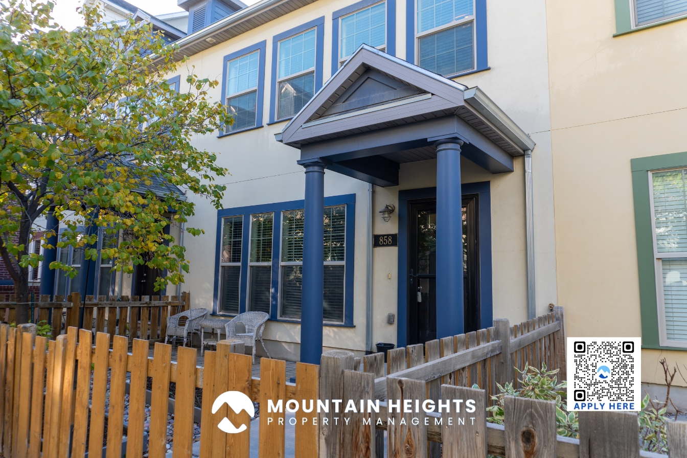 Midvale Townhome: 858 W Cecina Ct