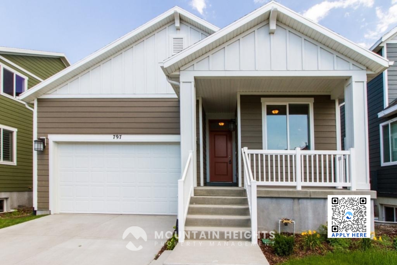 Midvale House: 797 W Tamsin Ct