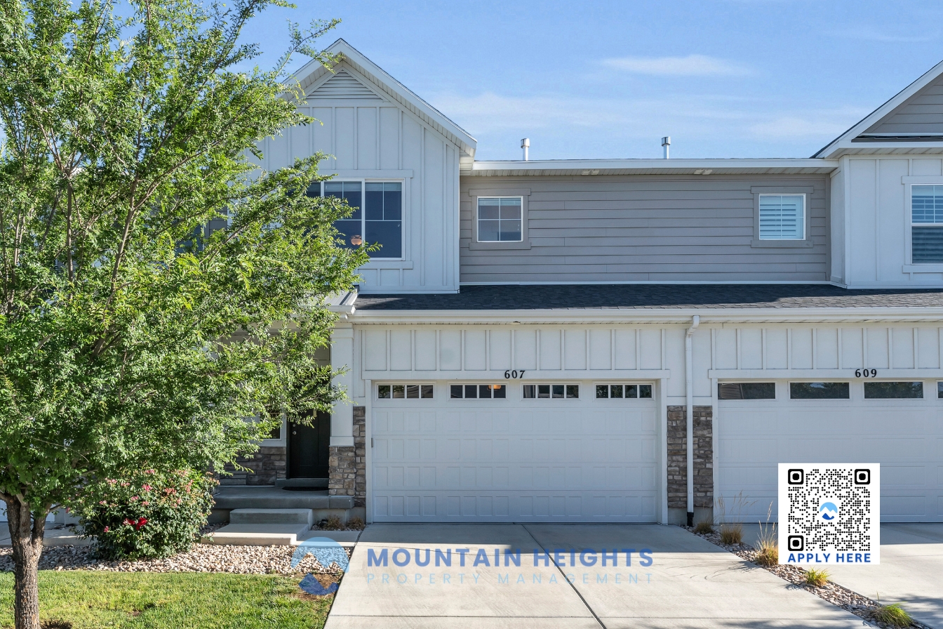 Draper Townhome: 607 E Sawback Ln