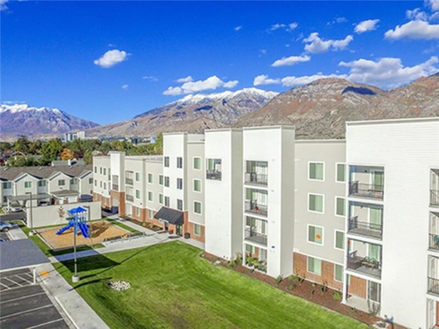 Provo Apartment: 560 S 400 W