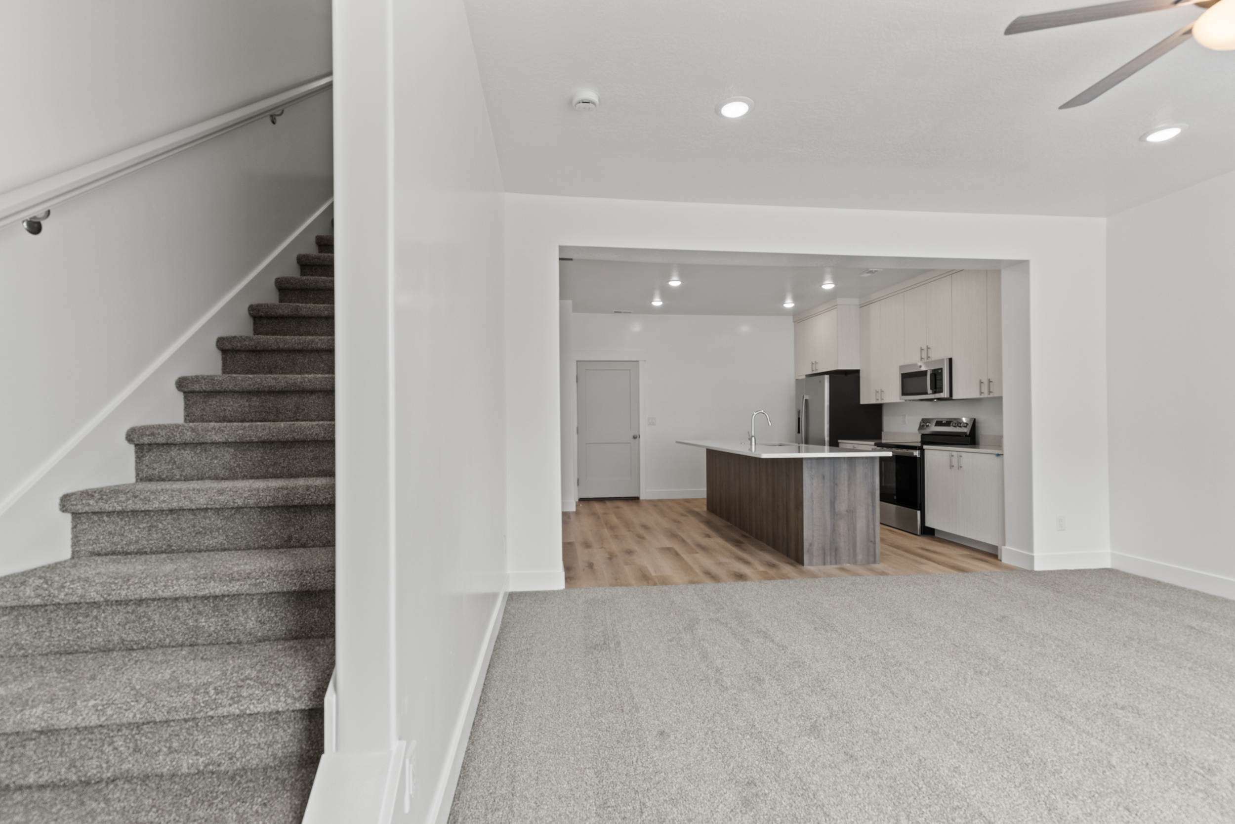 Logan Townhome: 3380 S 1010 W