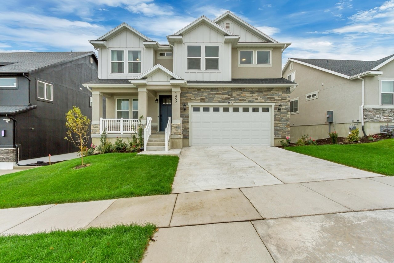Saratoga Springs House: 1457 W Russo Dr