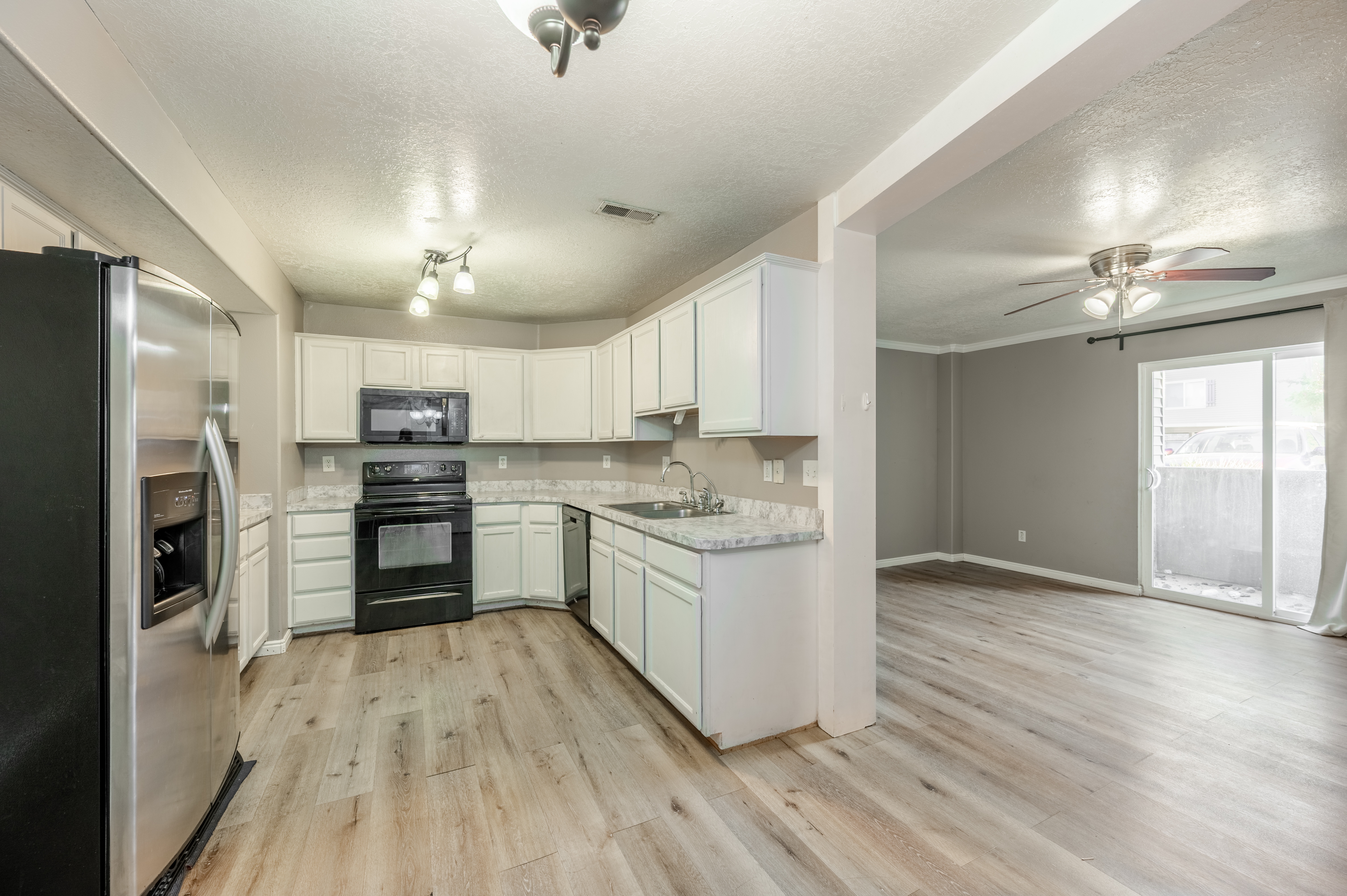 Eagle Mountain Condo: 3478 E Ridge Route Rd