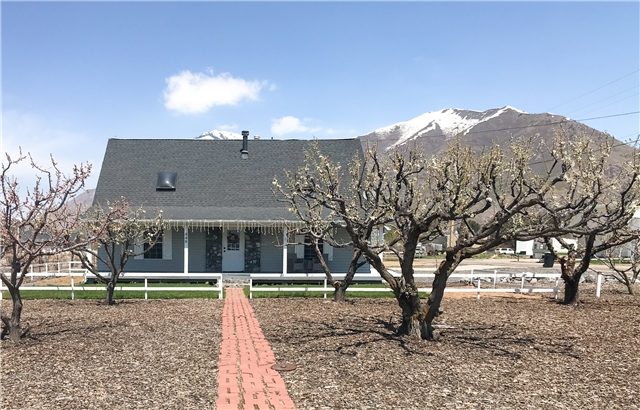 Mapleton House: 446 W 1600 N