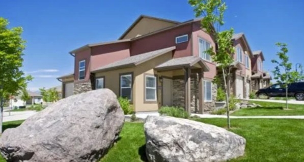 Herriman Townhome: 5052 W Wind Rock