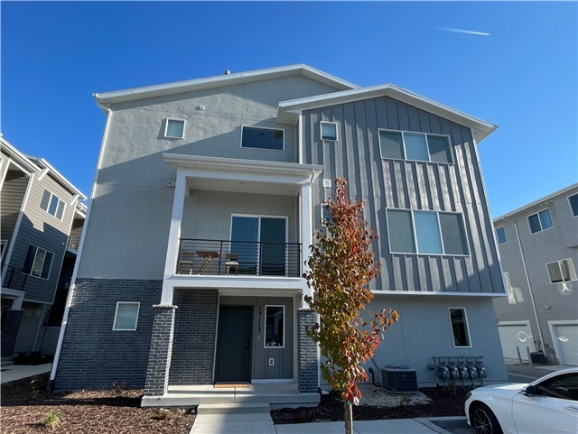 Riverton Townhome: 15113 S Halter Way