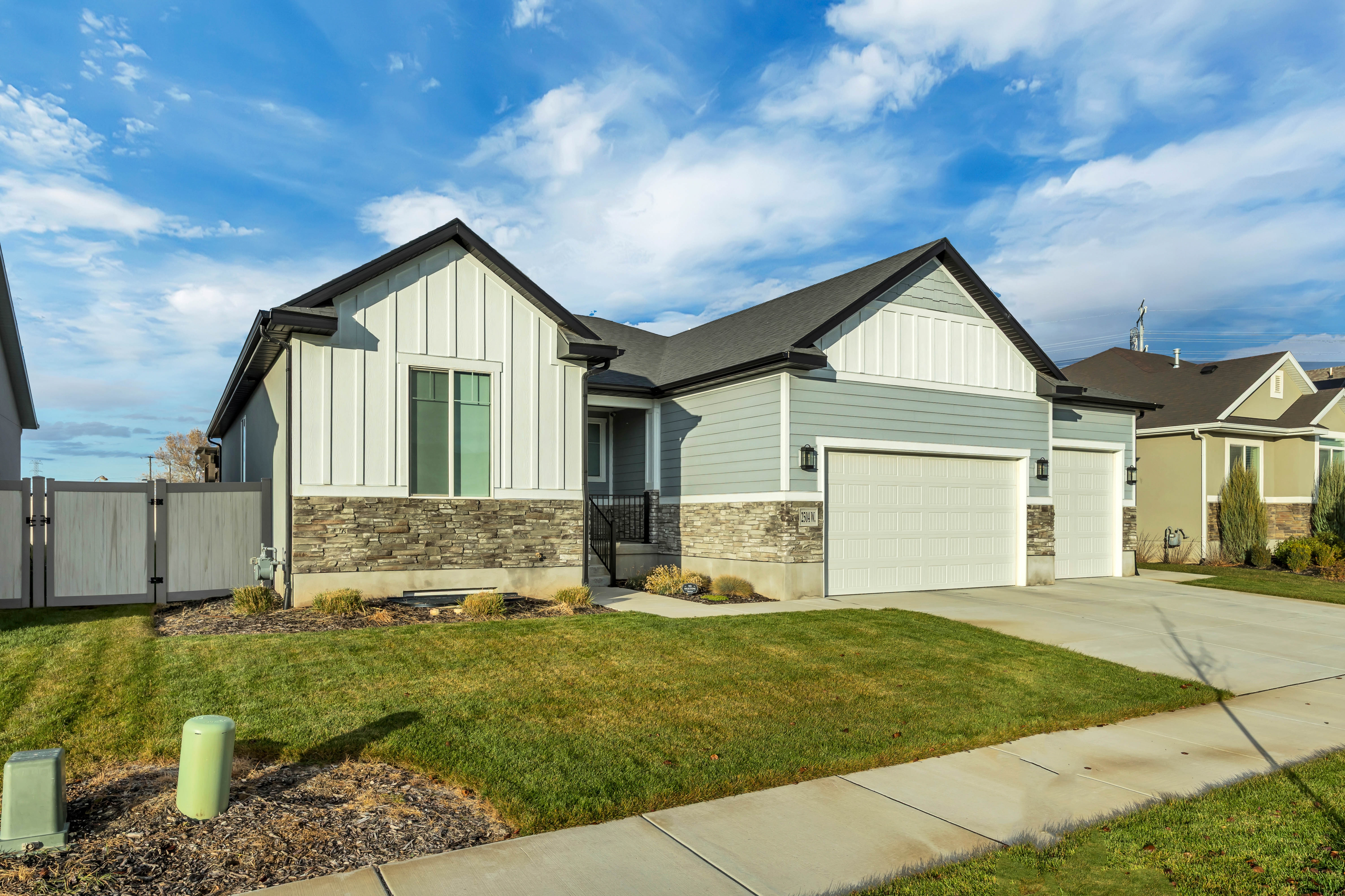 Layton House: 2504 W Sunset Way