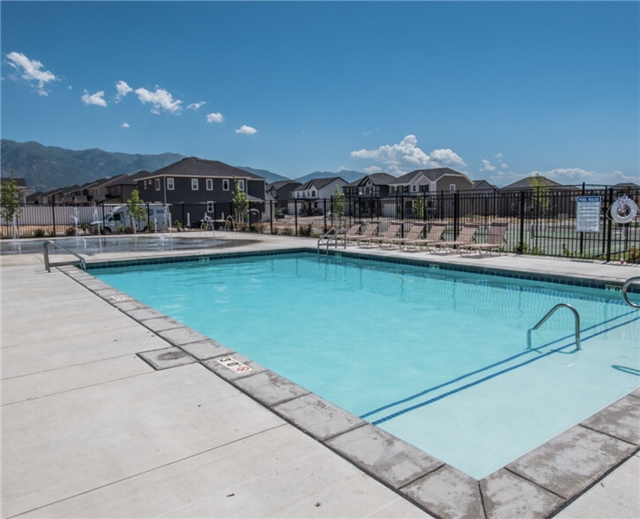 Layton Apartment: 2027 W 975 N