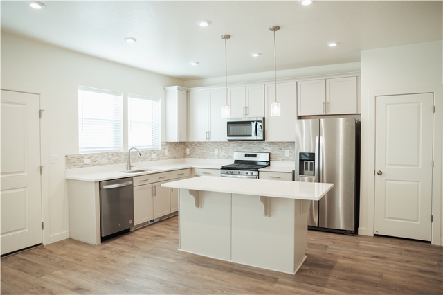 Eagle Mountain Townhome: 4374 E Bugle Dr