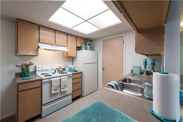 West Jordan Apartment: 2812 W 8580 S