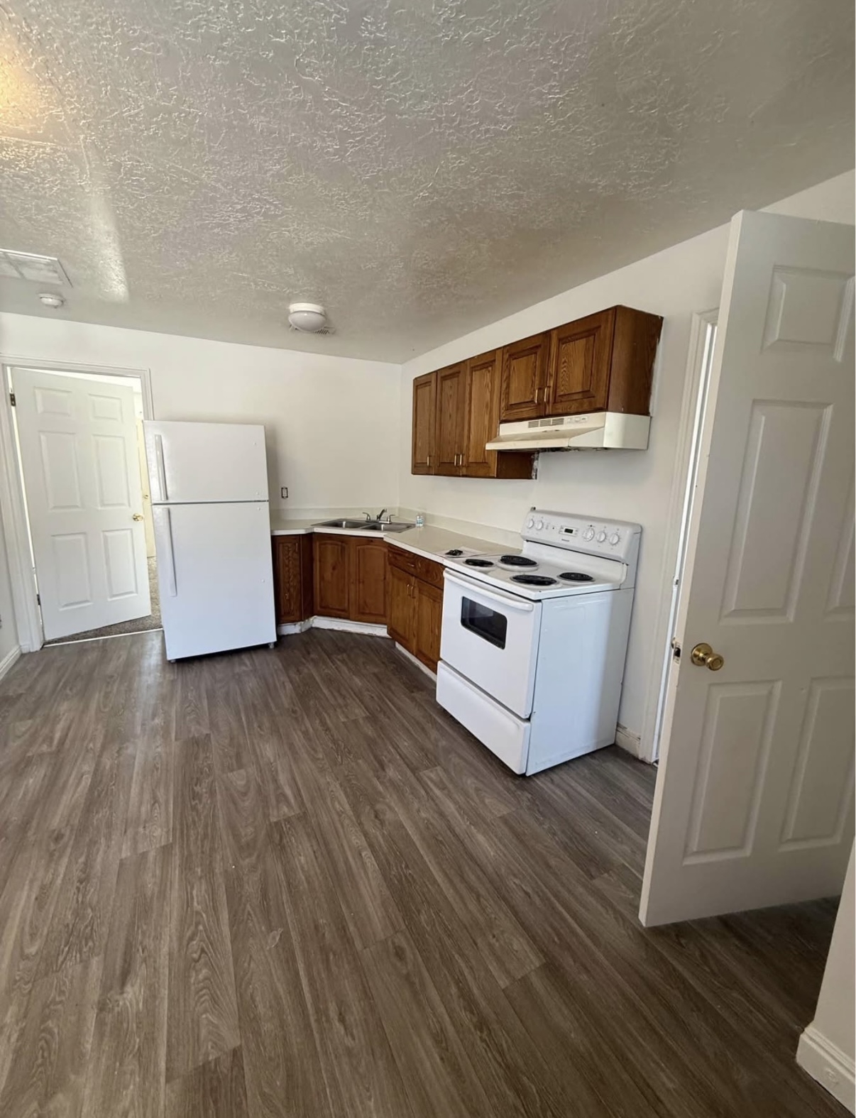 Ogden Apartment: 454 Canfield Dr