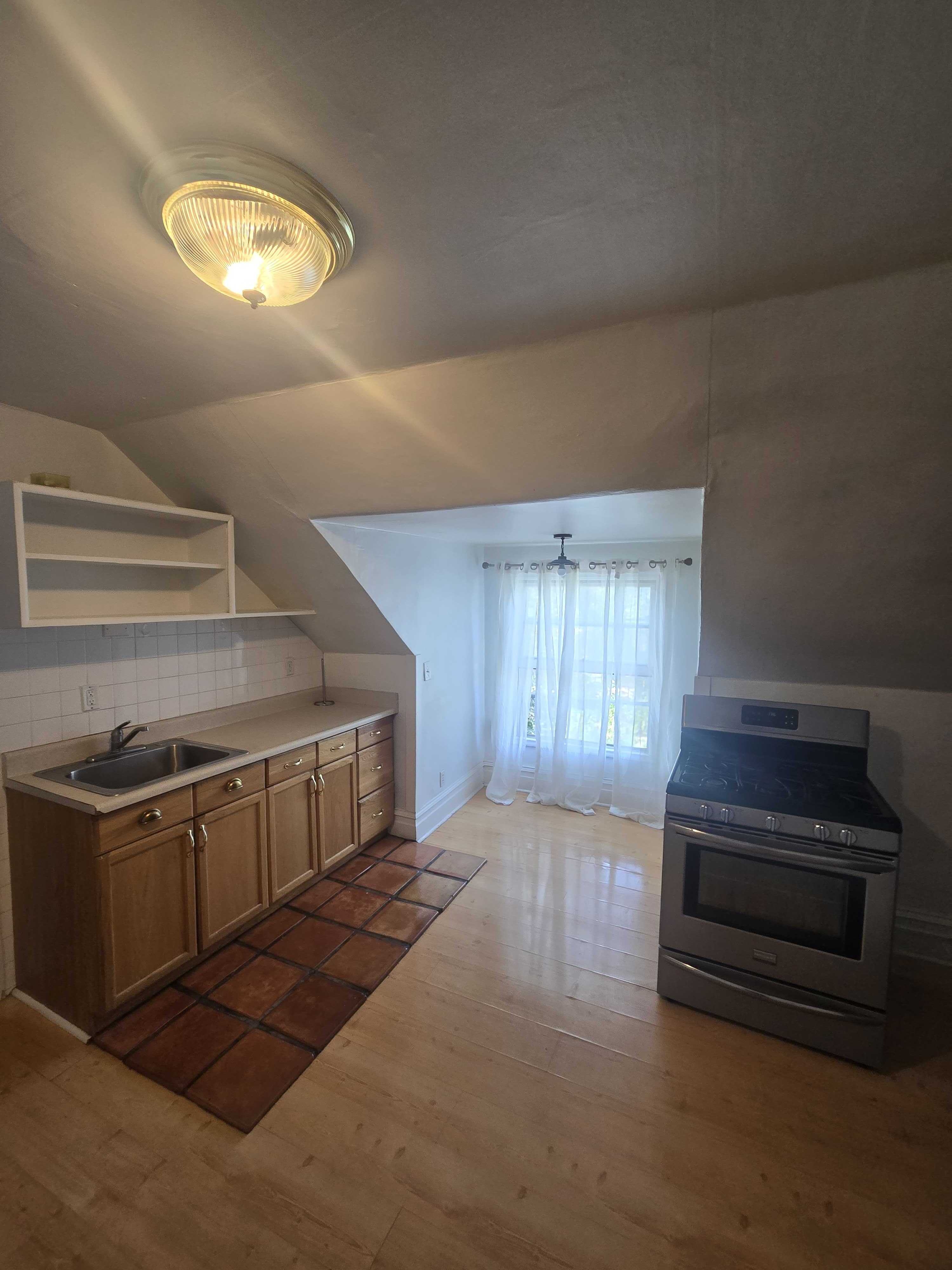 Salt Lake City Apartment: 958 S 800 E