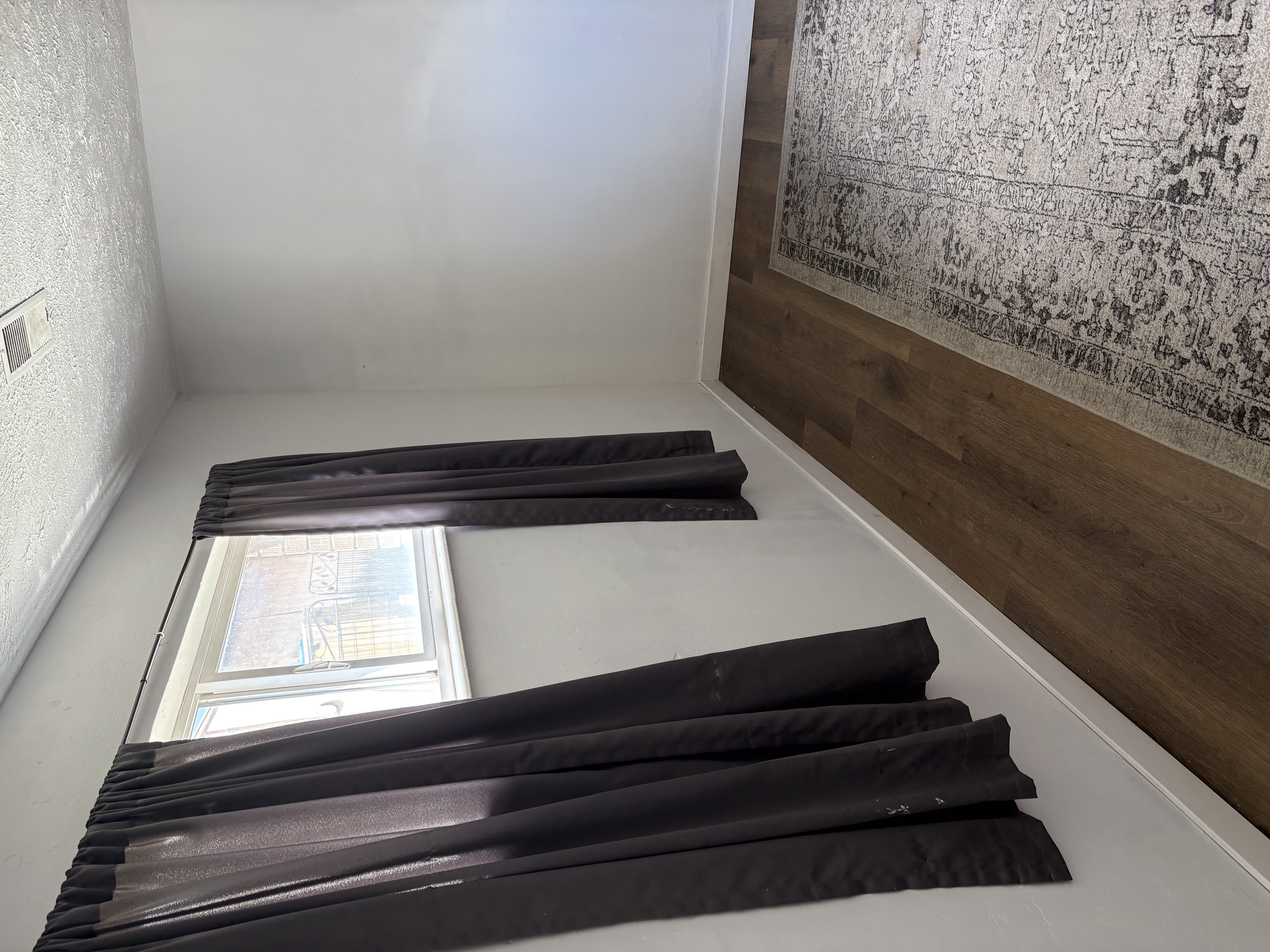 Layton In-Law/Basement: 1635 N Hill Field Rd