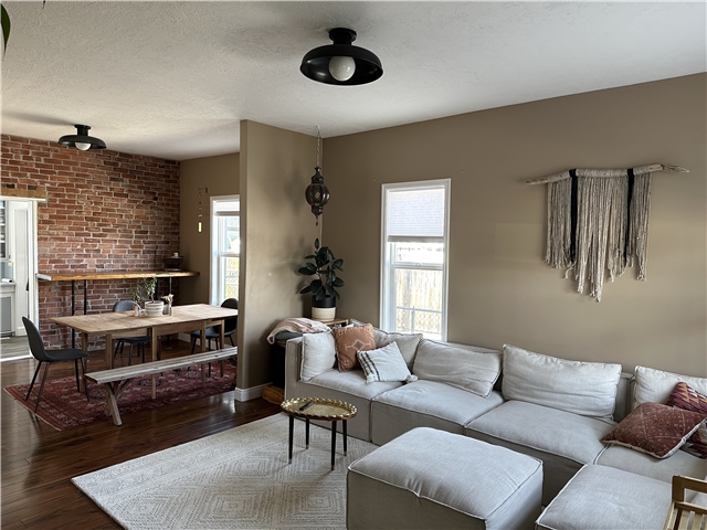 Salt Lake City House: 634 E 800 S