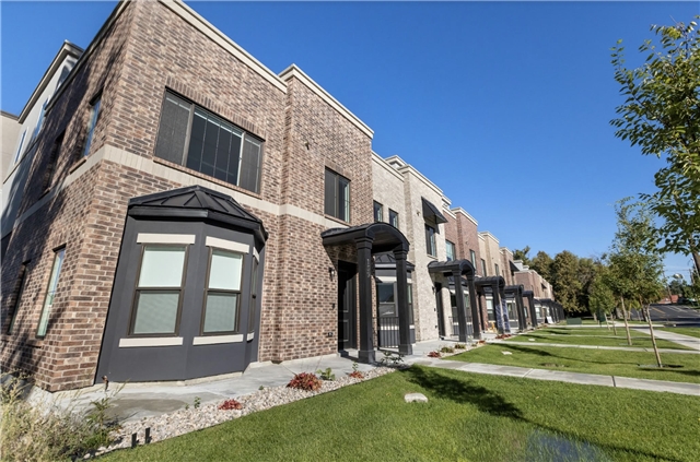 Logan Townhome: 156 S Main St